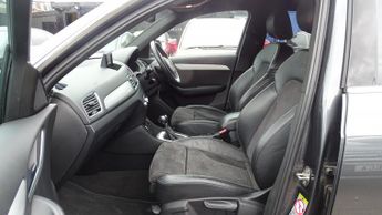 AUDI Q3 2.0 TDI S line Plus