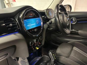 MINI ELECTRIC HATCH Cooper SE 32.6kWh Level 1 Auto 3dr