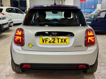 MINI ELECTRIC HATCH Cooper SE 32.6kWh Level 1 Auto 3dr