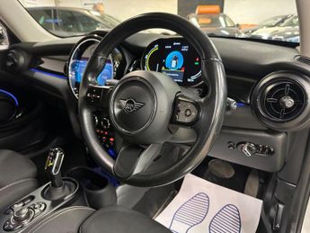 MINI ELECTRIC HATCH Cooper SE 32.6kWh Level 1 Auto 3dr