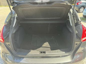 FORD FOCUS 1.0 T EcoBoost Titanium