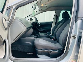 SEAT IBIZA 1.4 16V Chill Euro 5 5dr