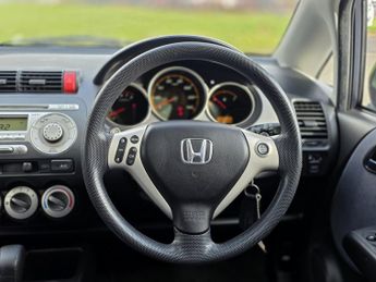 HONDA JAZZ 1.4 i-DSI SE