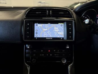 JAGUAR XE 2.0 d R-Sport