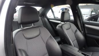 MERCEDES-BENZ C CLASS 2.1 C250 CDI BlueEfficiency Sport Edition 125