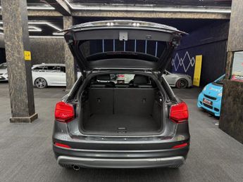AUDI Q2 1.6 TDI 30 S line