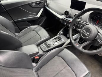 AUDI Q2 1.6 TDI 30 S line