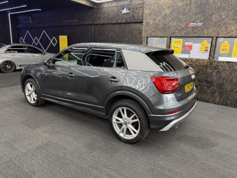 AUDI Q2 1.6 TDI 30 S line