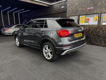 AUDI Q2 1.6 TDI 30 S line