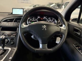 PEUGEOT 5008 1.6 BlueHDi Allure