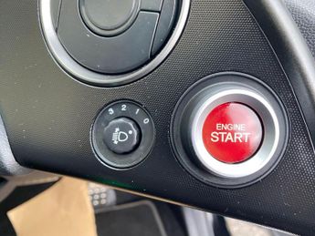 HONDA CIVIC 1.8 i-VTEC ES 5dr