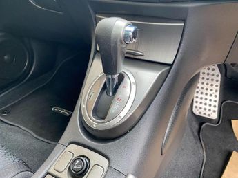 HONDA CIVIC 1.8 i-VTEC ES 5dr