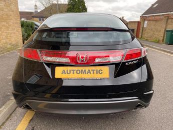 HONDA CIVIC 1.8 i-VTEC ES 5dr