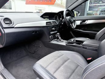 MERCEDES-BENZ C CLASS 2.1 C250 CDI AMG Sport Edition