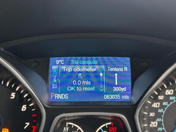 FORD FOCUS 1.6 Zetec Navigator Powershift Euro 5 5dr