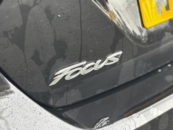 FORD FOCUS 1.6 Zetec Navigator Powershift Euro 5 5dr