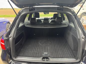 MERCEDES-BENZ GLC 2.1 GLC220d AMG Line