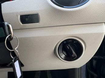 VOLKSWAGEN UP! 1.0 Move up!