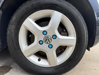 VOLKSWAGEN UP! 1.0 Move up!
