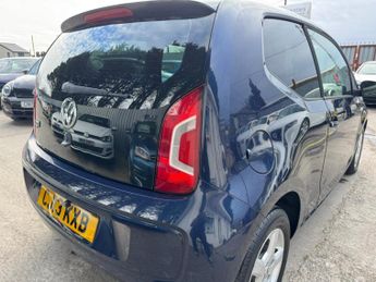 VOLKSWAGEN UP! 1.0 Move up!