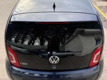 VOLKSWAGEN UP! 1.0 Move up!