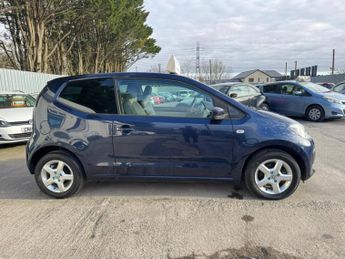 VOLKSWAGEN UP! 1.0 Move up!