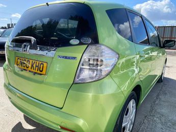 HONDA FIT 1.3 HYBRID GP1 AUTO