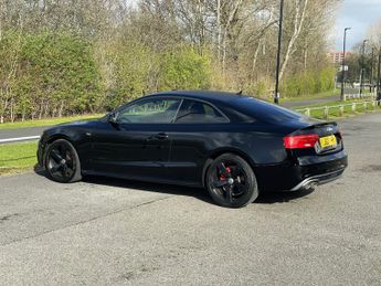 AUDI A5 2.0 TDI Black Edition