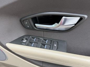 LAND ROVER RANGE ROVER EVOQUE 2.2 SD4 Pure