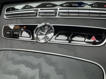 MERCEDES-BENZ E CLASS 2.0 E220d AMG Line