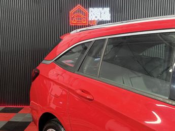 VAUXHALL ASTRA 1.6 CDTi Elite Nav