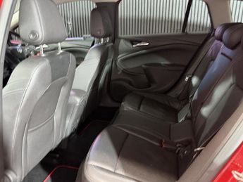 VAUXHALL ASTRA 1.6 CDTi Elite Nav