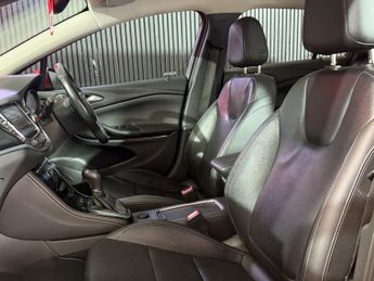 VAUXHALL ASTRA 1.6 CDTi Elite Nav