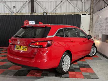 VAUXHALL ASTRA 1.6 CDTi Elite Nav