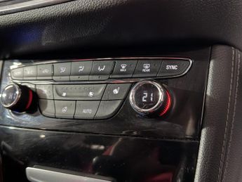 VAUXHALL ASTRA 1.6 CDTi Elite Nav