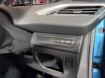 PEUGEOT 208 1.4 e-HDi Active