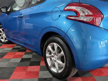 PEUGEOT 208 1.4 e-HDi Active