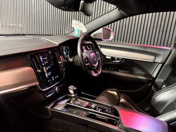 VOLVO V90 2.0 R-Design D4