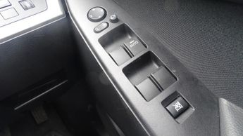 MAZDA MAZDA3 2.0 TS2