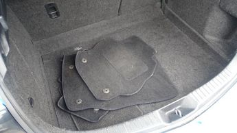 MAZDA MAZDA3 2.0 TS2