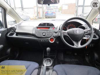 HONDA JAZZ 1.4 i-VTEC ES Low Miles F.S.H Automatic!