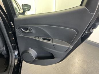 RENAULT CLIO 1.5 Dynamique S MediaNav dCi 90 EDC Auto