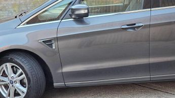 FORD S-MAX 2.0 TDCi Titanium Powershift Euro 6 (s/s) 5dr