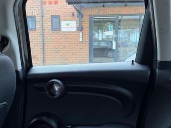 MINI HATCH 1.5 Cooper Euro 6 (s/s) 5dr