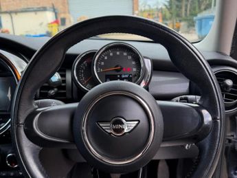 MINI HATCH 1.5 Cooper Euro 6 (s/s) 5dr