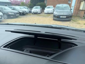 FORD FOCUS 2.0 Titanium 5dr