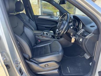 MERCEDES-BENZ GLE 3.0 GLE500e V6 8.8kWh AMG Night Edition