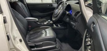 NISSAN LEAF 30kWh Tekna White Electric Automatic 5dr SATNAV+LEATHER+CRUISE