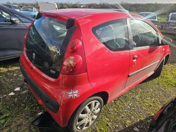 PEUGEOT 107 1.0 12V Urban