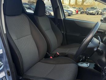 TOYOTA YARIS 1.33 Dual VVT-i Icon Multidrive S Euro 5 5dr